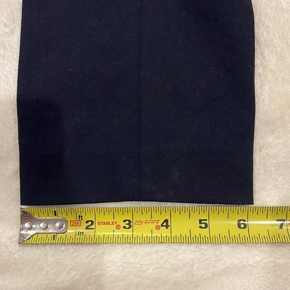 Theory classic crop pants, size 4, Navy - Picture 9 of 9